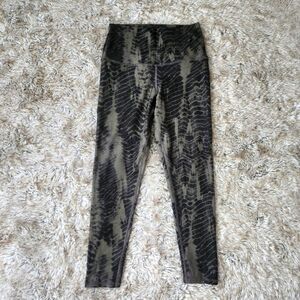 Evolution and Creation The Brianna Legging Green Tie Dye Full-length Size Medium